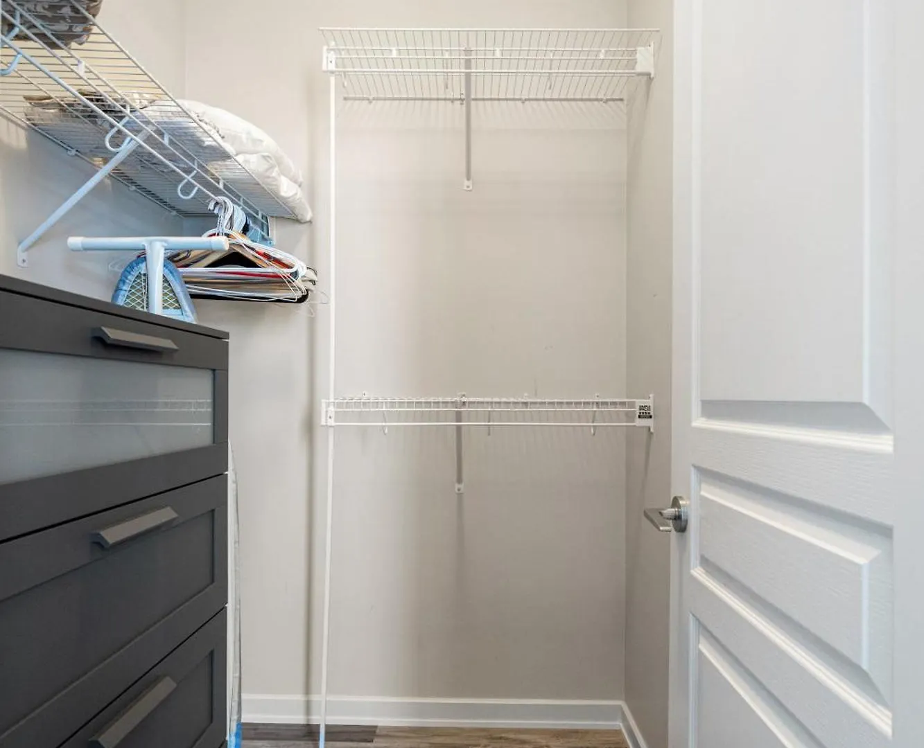 Apartment Chic 2Br Condo In Vibrant Downtown Calgary